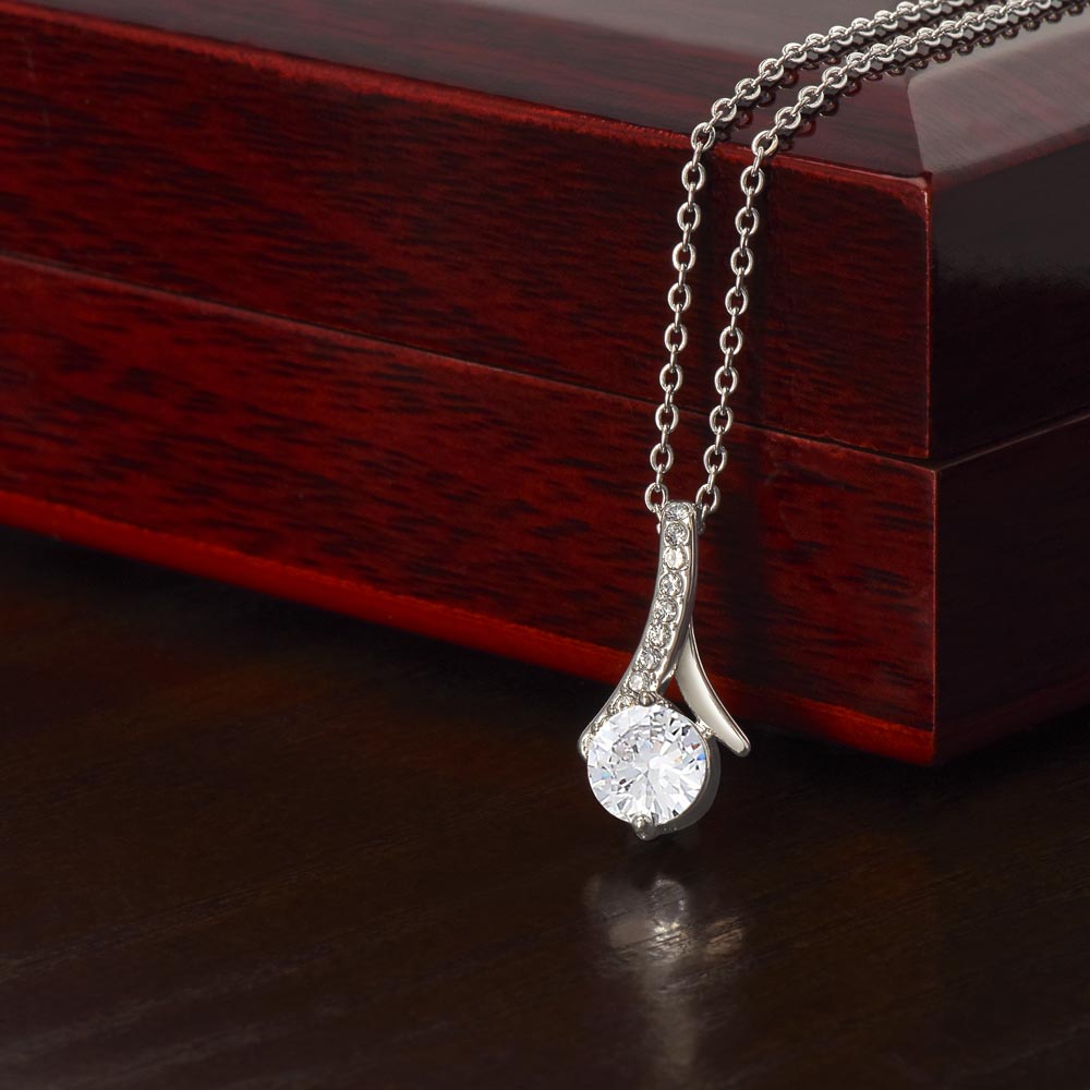 Edle Halskette für Mama – Perfektes Muttertagsgeschenk - Greez24