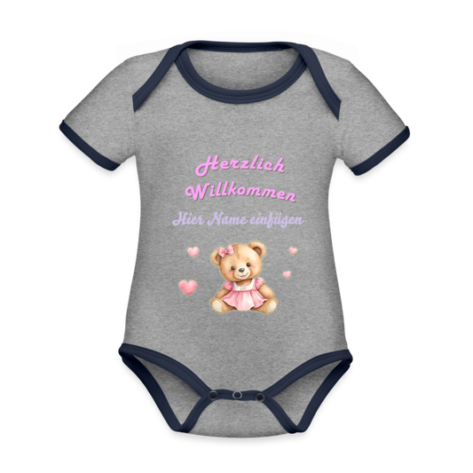 Baby Bio-Body "Herzlich Willkommen" mit Name -und-baer-in-rosa-kleid- Grau meliert/Navy