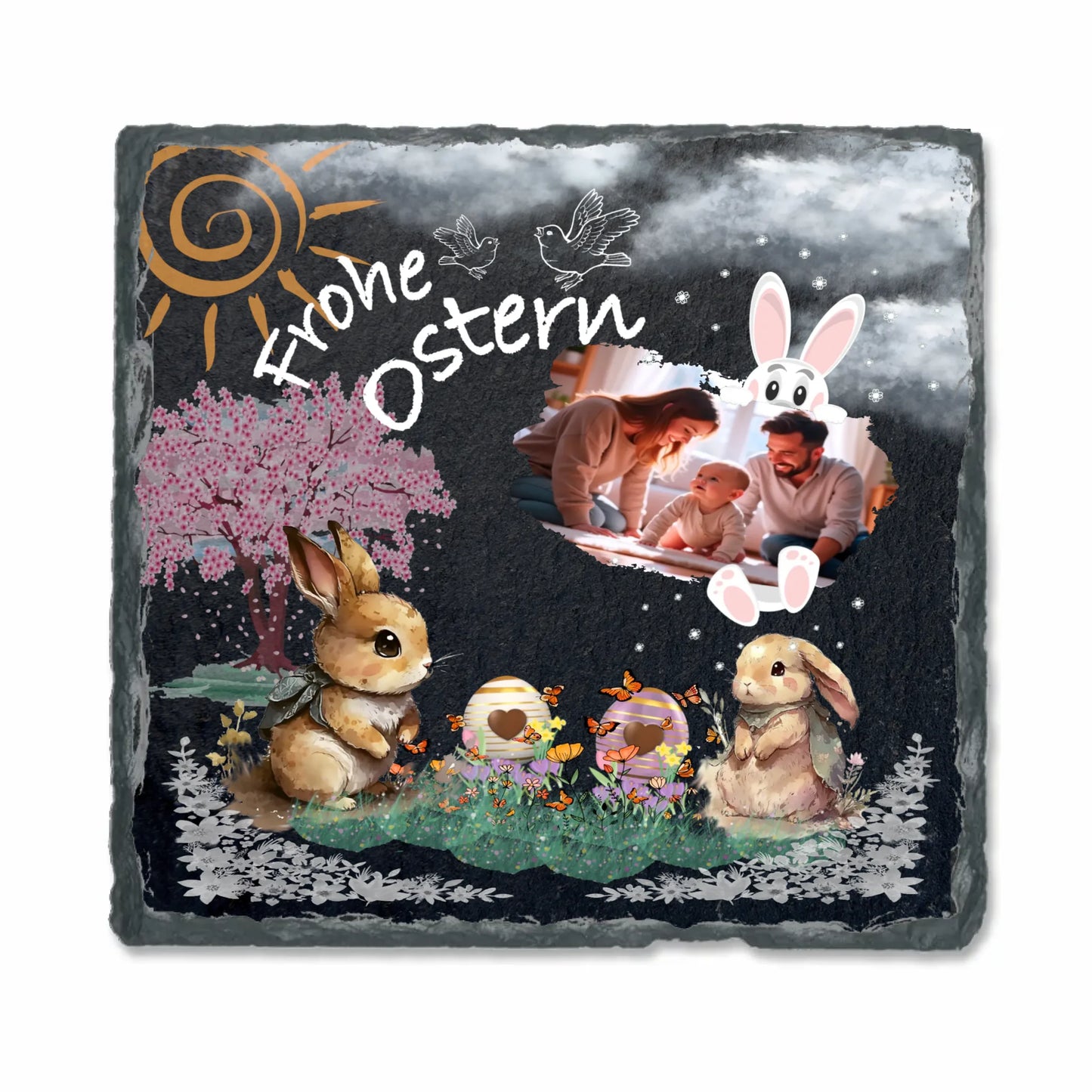 schwarze-schieferplatte-15x15cm-mit-gebrochenem-rand-und-bunten-motiven-osterhasen-blüten-ostereier-personalisierbar-mit-foto-hinter-dem-ein-hase-hervorschaut