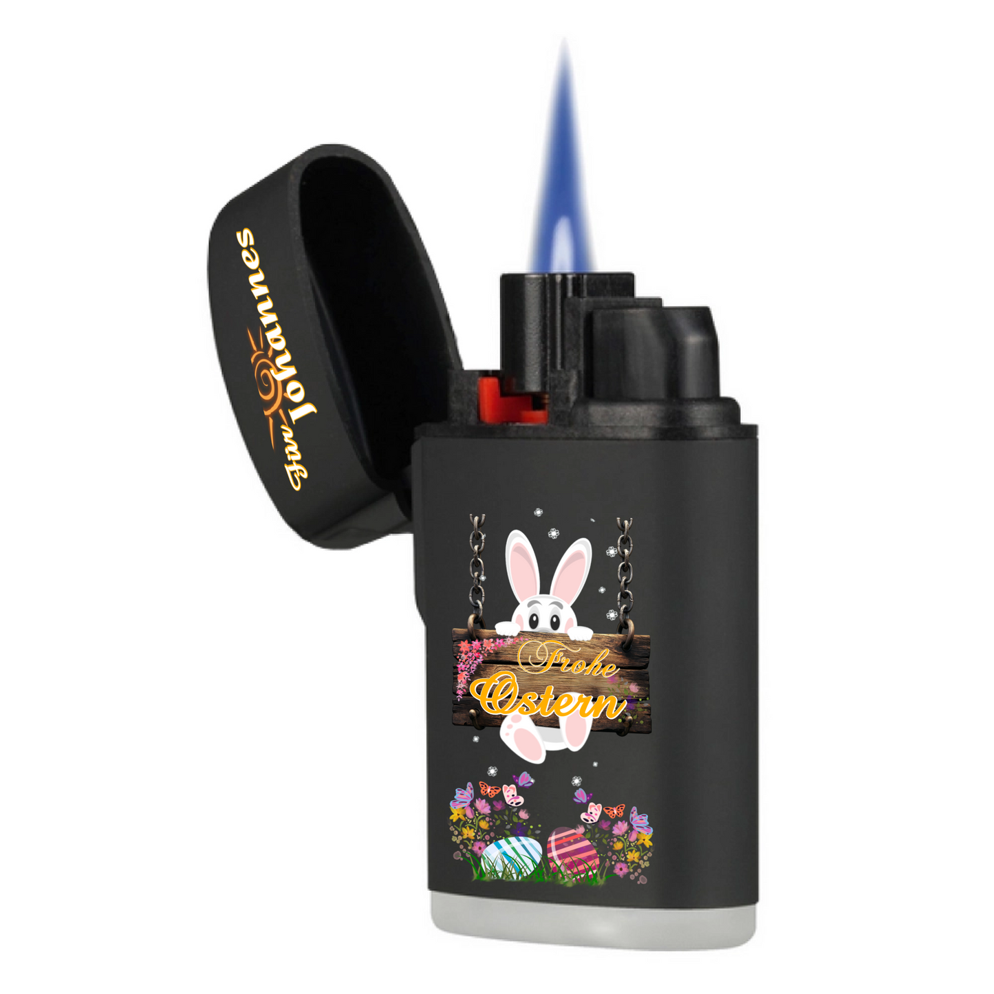 feuerzeug-schwarz-aufgeklappt-mit-flamme-mit-namen-personalisiert-und-motiv-osterhase-hängt-an-einem-holzschild