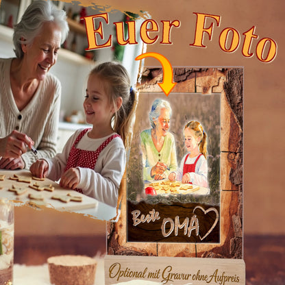 persönliches-geschenk-für-oma-acrylglas-mit-standfuß-und-aquarell-bild-aus-hochgeladenem-foto-rahmen-motiv-in-holzoptik
