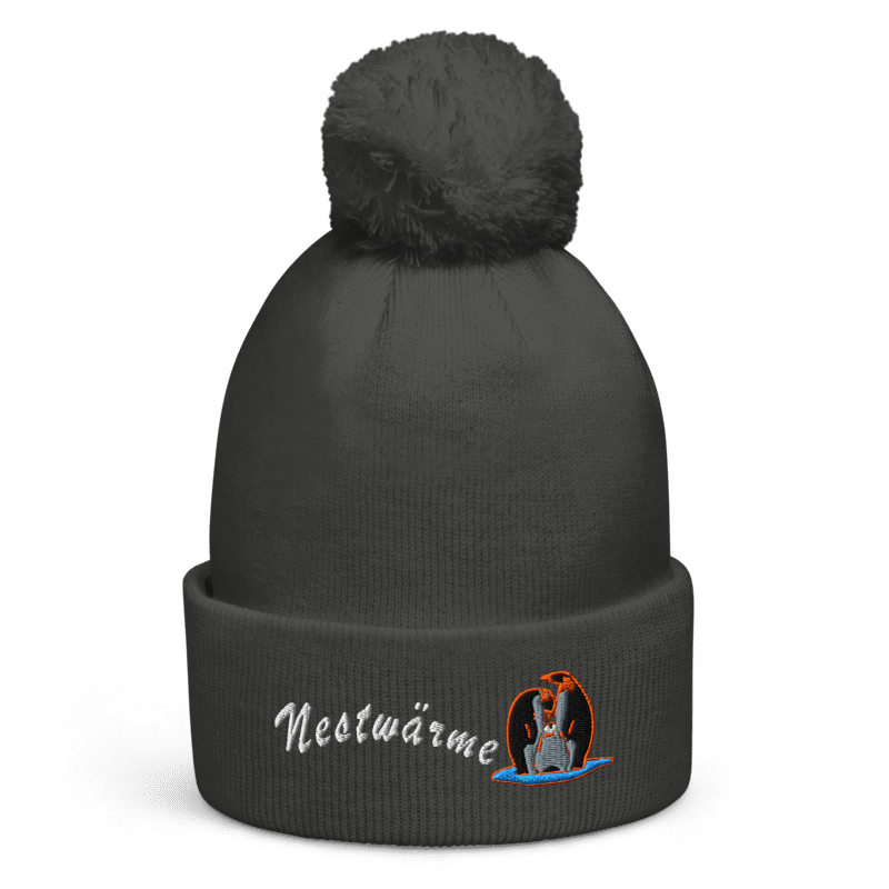 bestickte-beanie-grau-mit-bund-und-bommel-motiv-pinguin-familie-und-schriftzug-nestwaerme