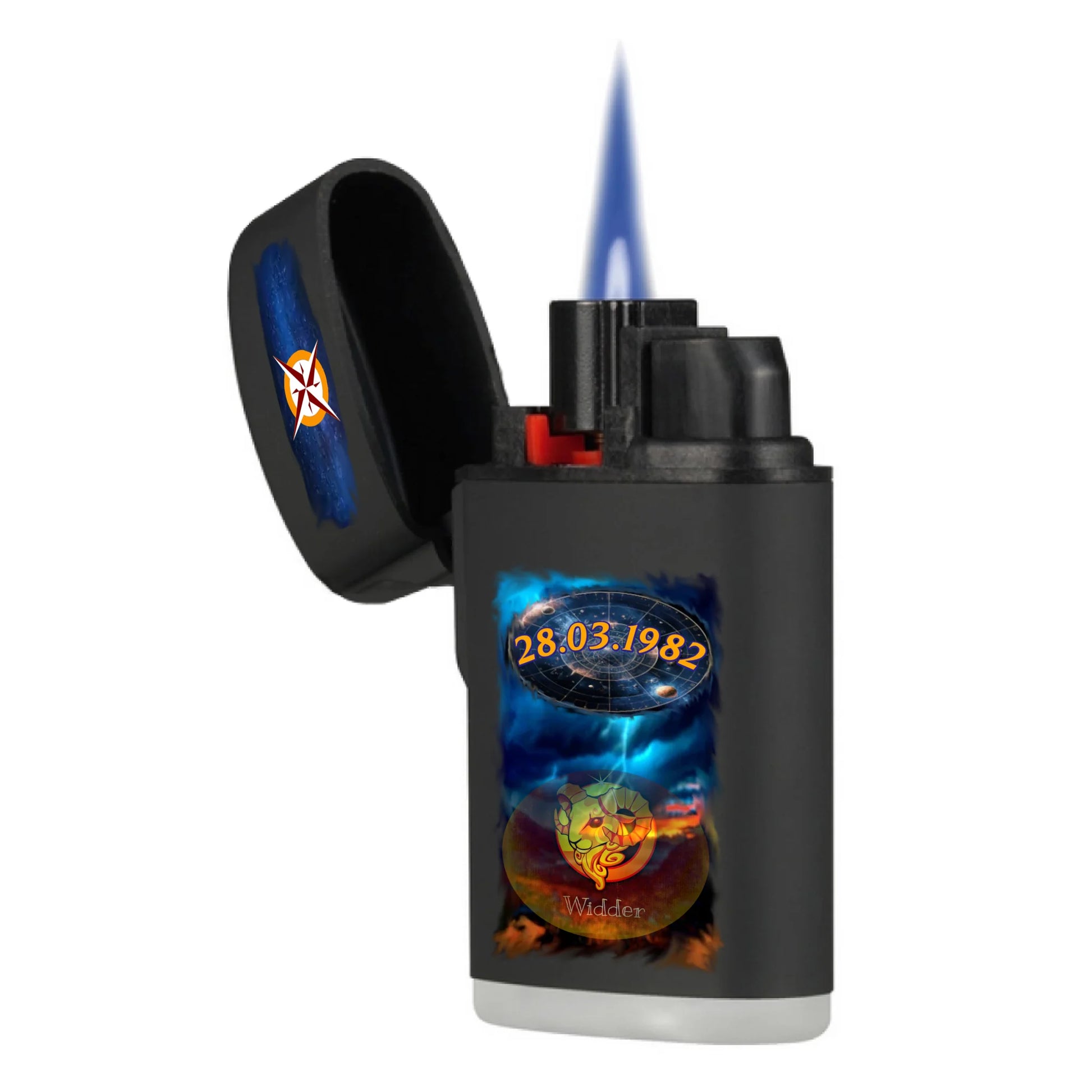 personalisiertes-jetflame-feuerzeug-schwarz-mit-motiv-sternzeichen-geburtsdatum-und-optional-mit-name-im-hintergrund-bild-von-gewitter-feuerzeug-mit-aufgeklappten-deckel-vor-weissem-hintergrund