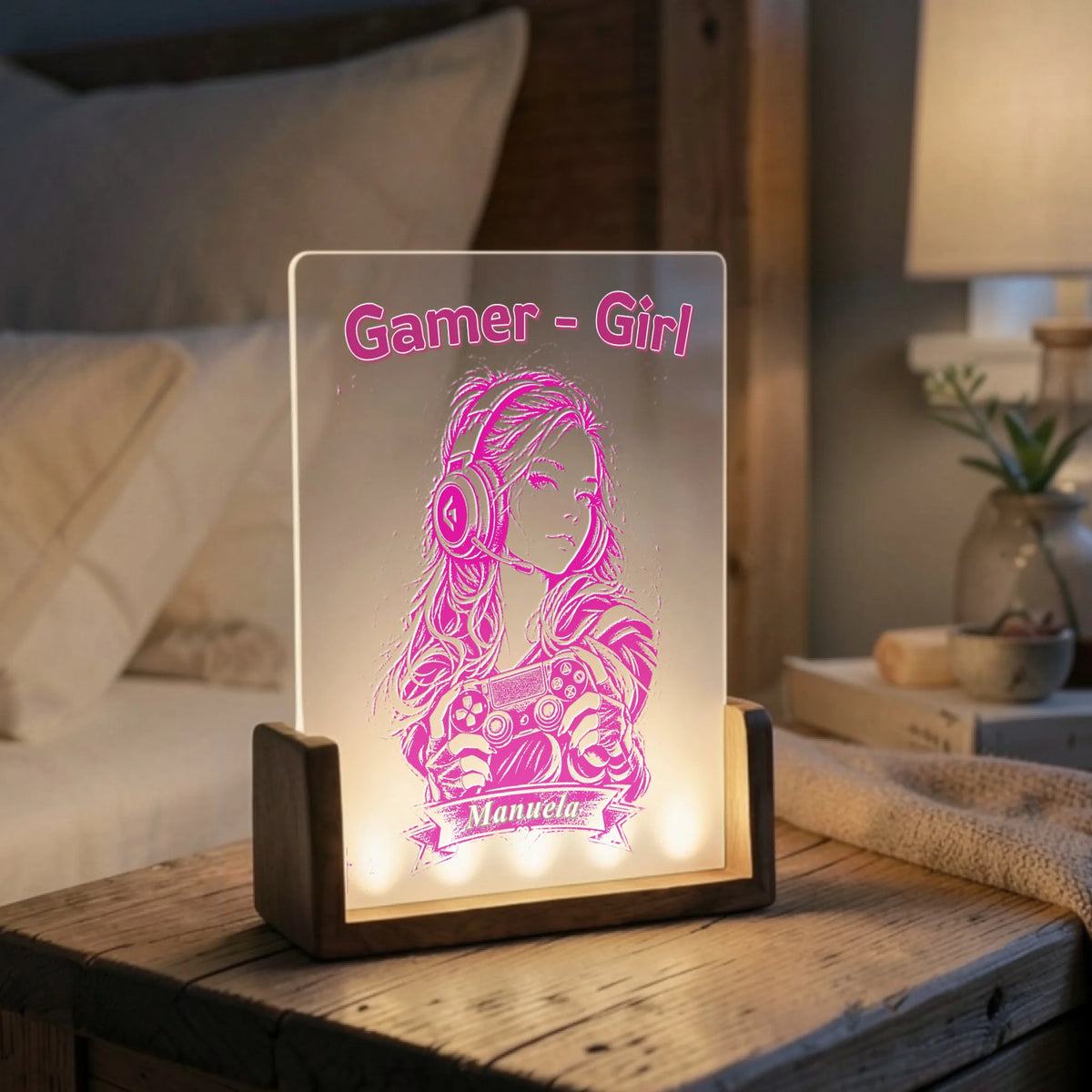 gamer-girl-led-lampe-mit-headset-controller-und-individuellem-namen-auf-nachttisch