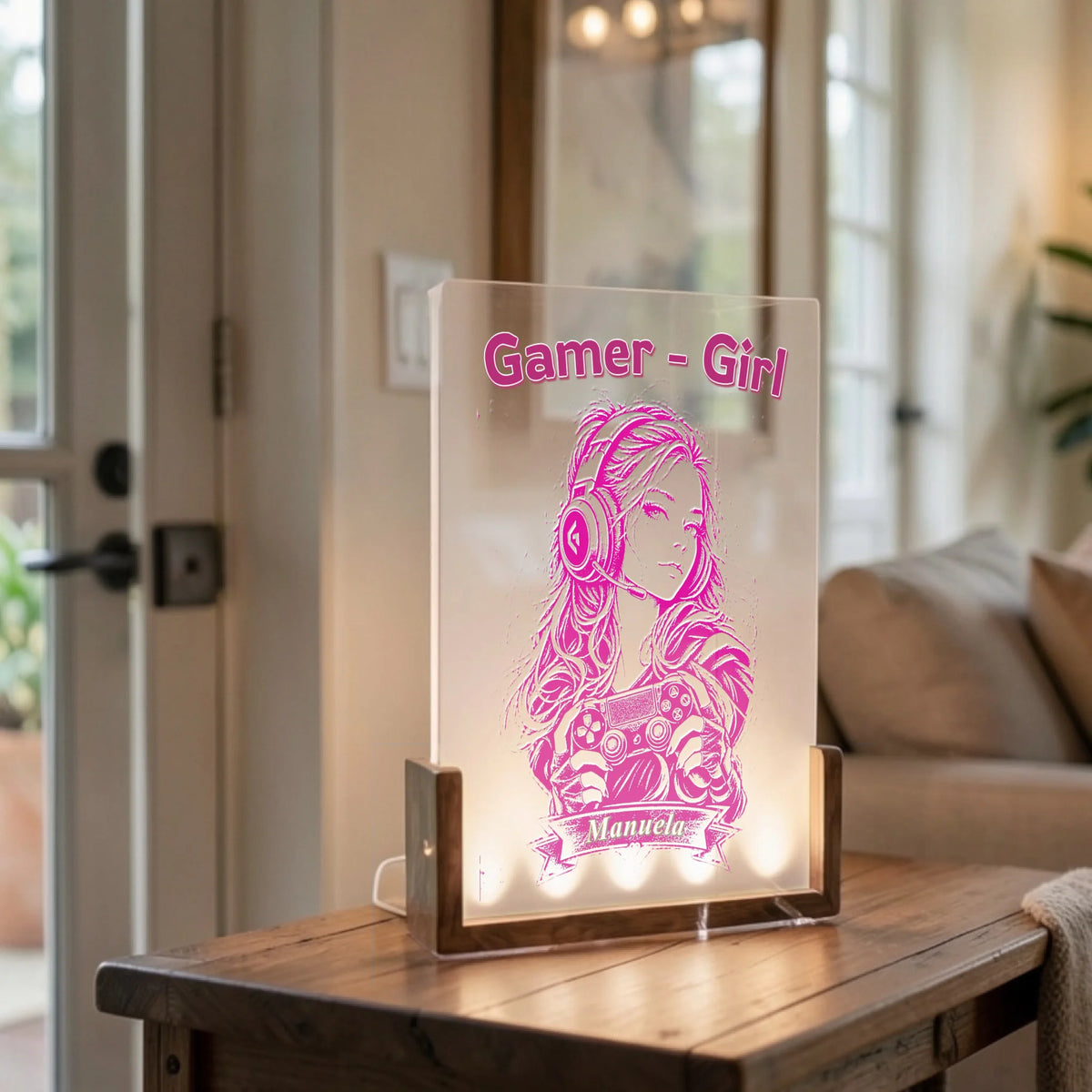 pinke-gamer-girl-lampe-als-geschenk-fuer-gamerinnen-auf-wohnzimmertisch