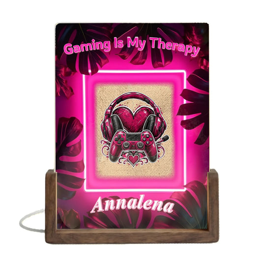 gaming-therapy-motiv-mit-beerenpinkem-herz-headset-pinkem-rahmen-und-dunklen-pflanzenblaettern