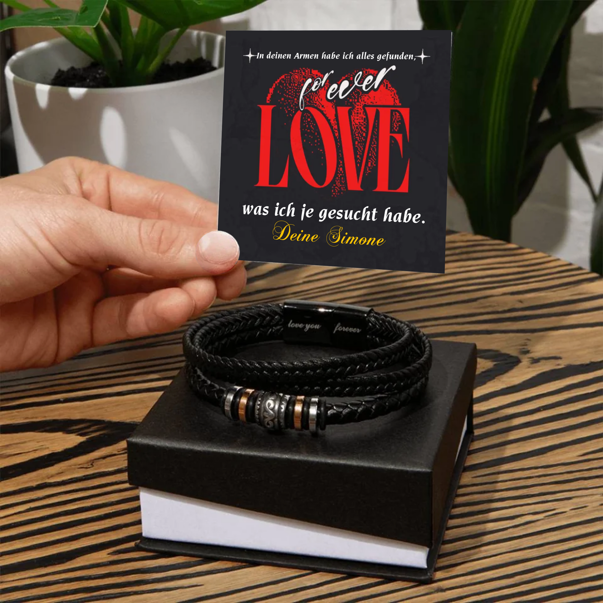 armband-auf-geschenkbox-mit-grußkarte-love-you-forever-mit-name