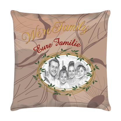kissen-familie-personalisiert-mit-foto-als-zeichnung-und-familienname-40x40-cm-braun-vorderseite