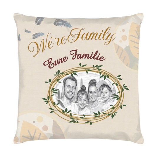 kissen-familie-personalisiert-mit-foto-als-zeichnung-und-name-40x40-cm-creme-vorderseite