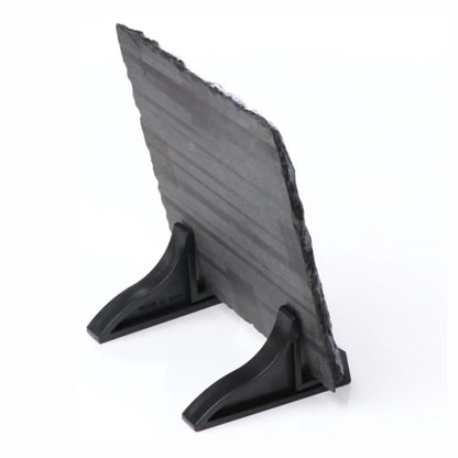 allgemein_2_1_1_1personalisierte-schieferplatte-15x15cm-schwarz-mit-standfuss-ansicht-von-hinten