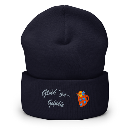 muetze-mit-breitem-bund-navy-bestickt-mit-motiv-gluehweintasse-und-schriftzug-gluehgs-gesfuehle